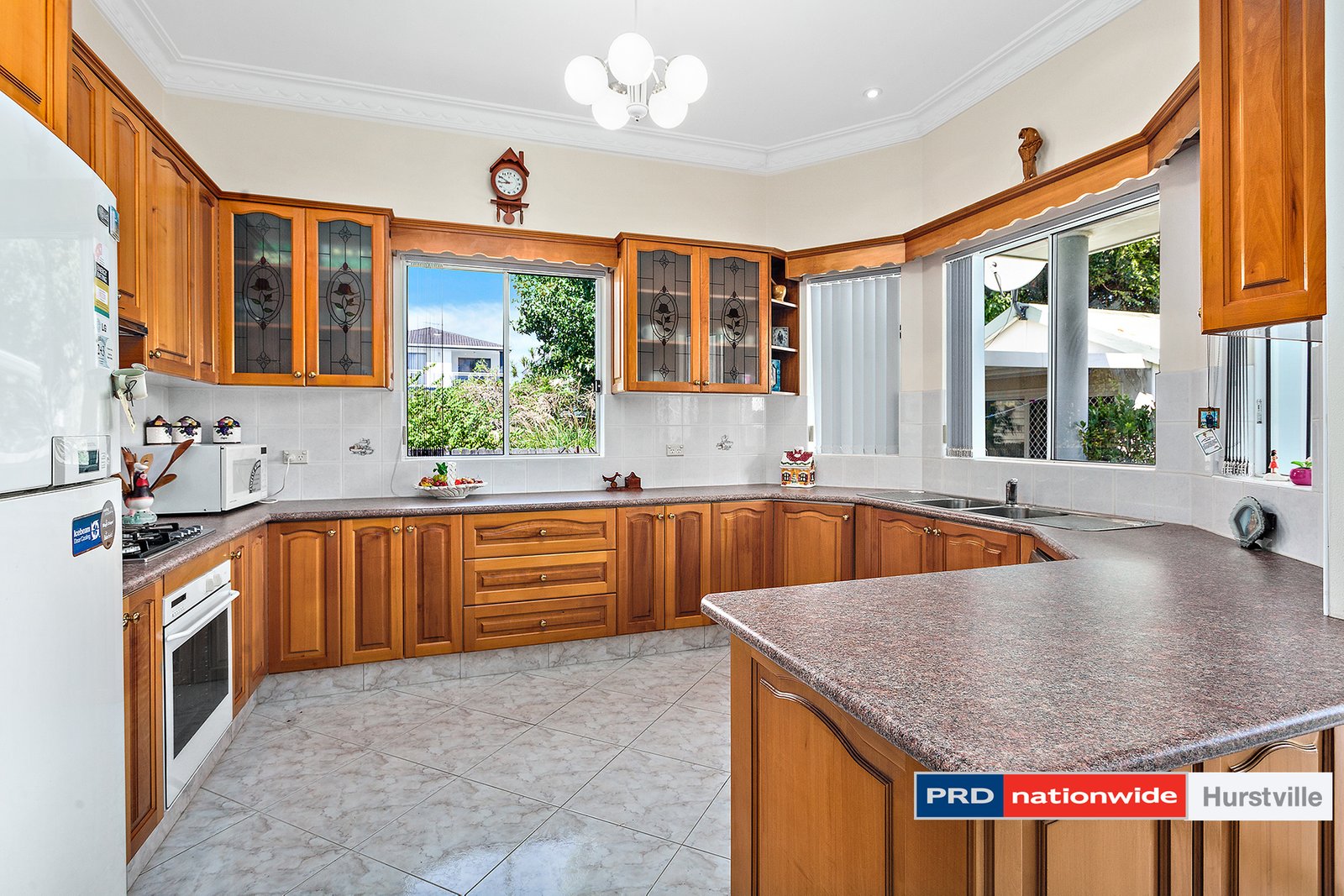 19 Taunton Rd  HURSTVILLE 2