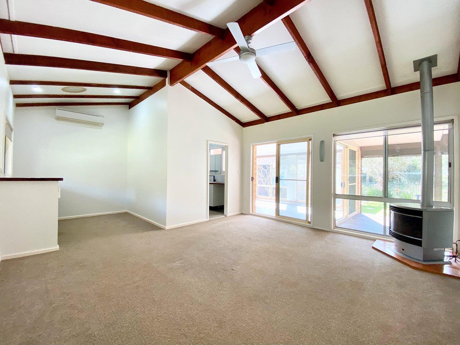 19 Taylor Road TAYLORS BEACH 3