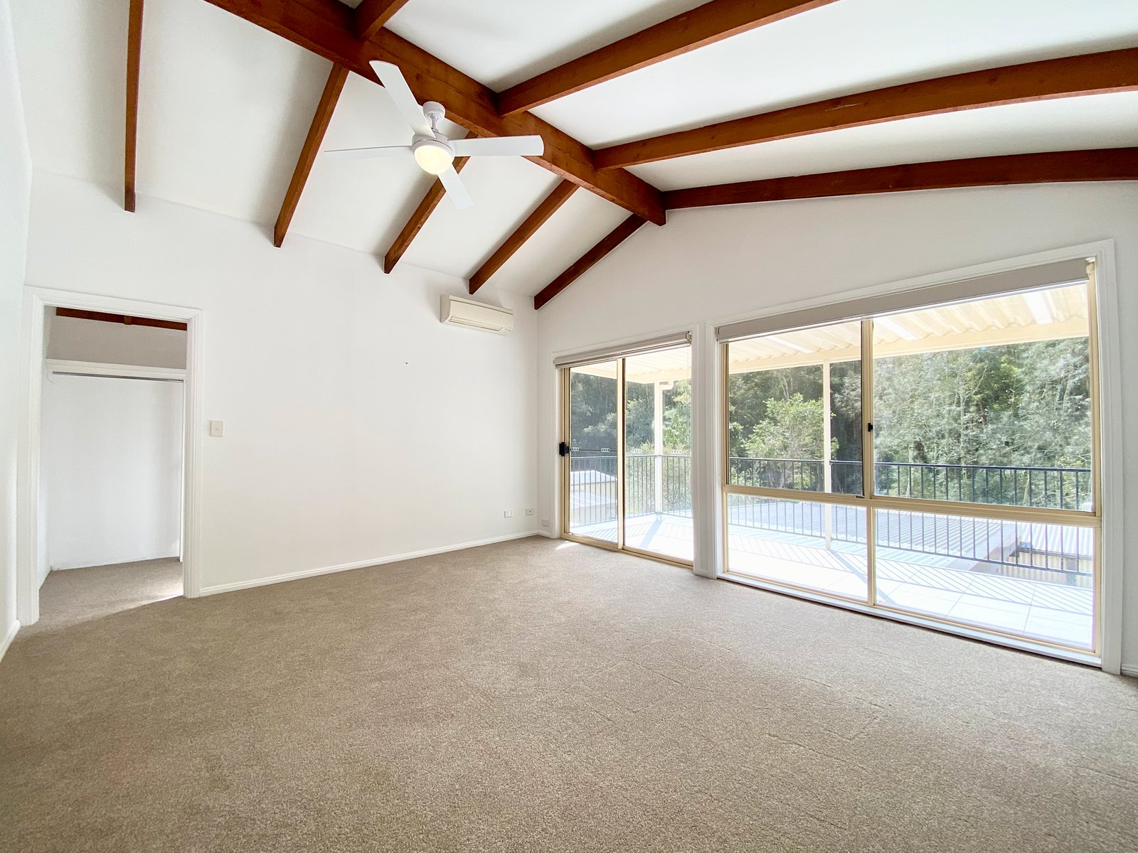 19 Taylor Road TAYLORS BEACH 19