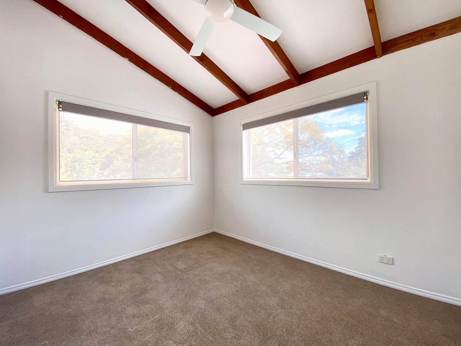 19 Taylor Road TAYLORS BEACH 23