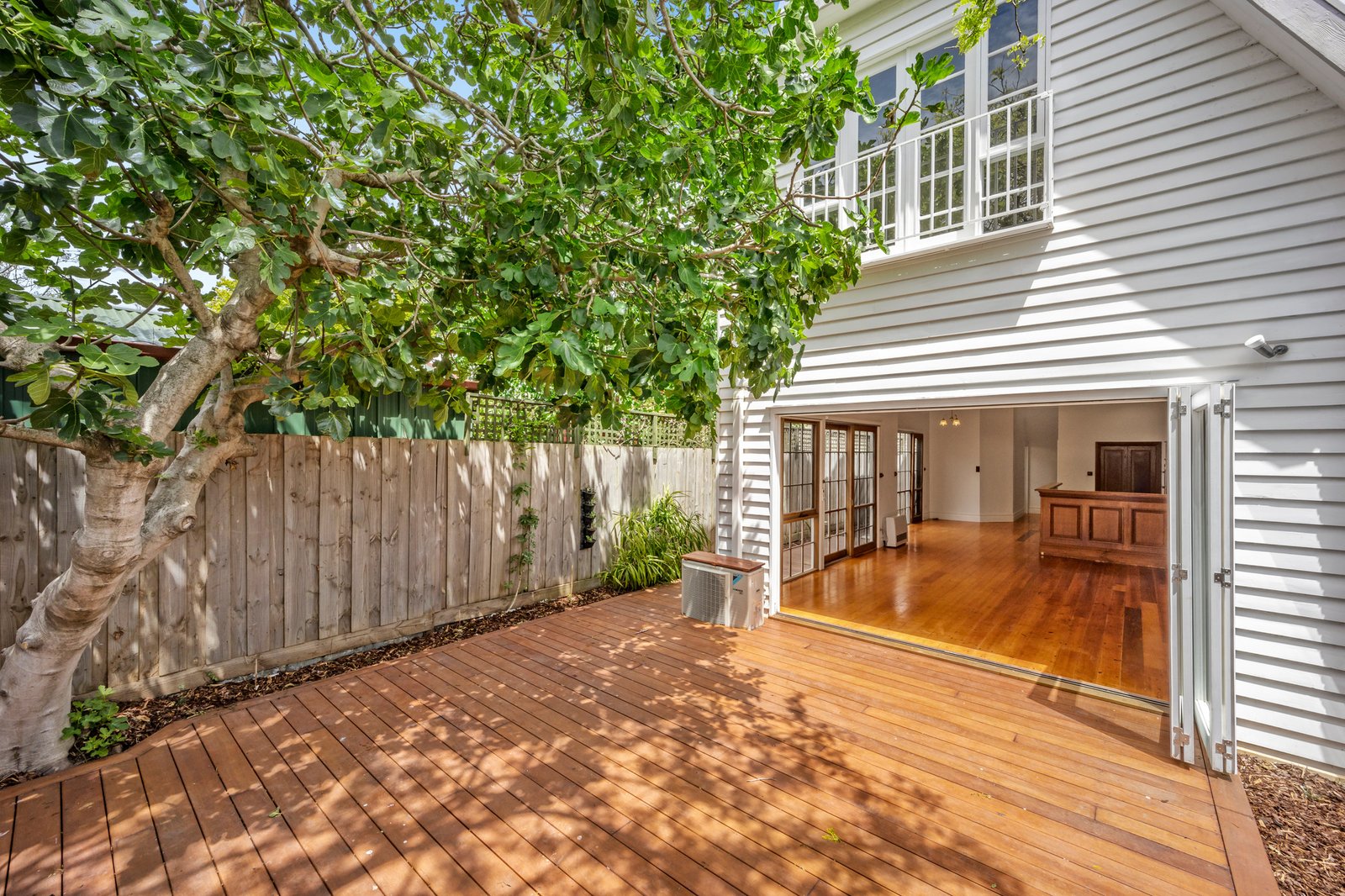 Gallery: 19 Tennyson Street
