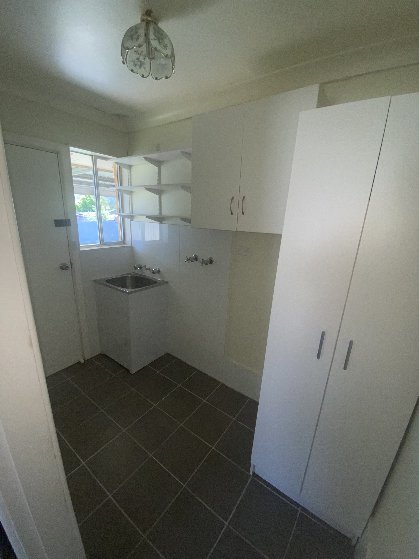 19 Terry Street TAMWORTH 8