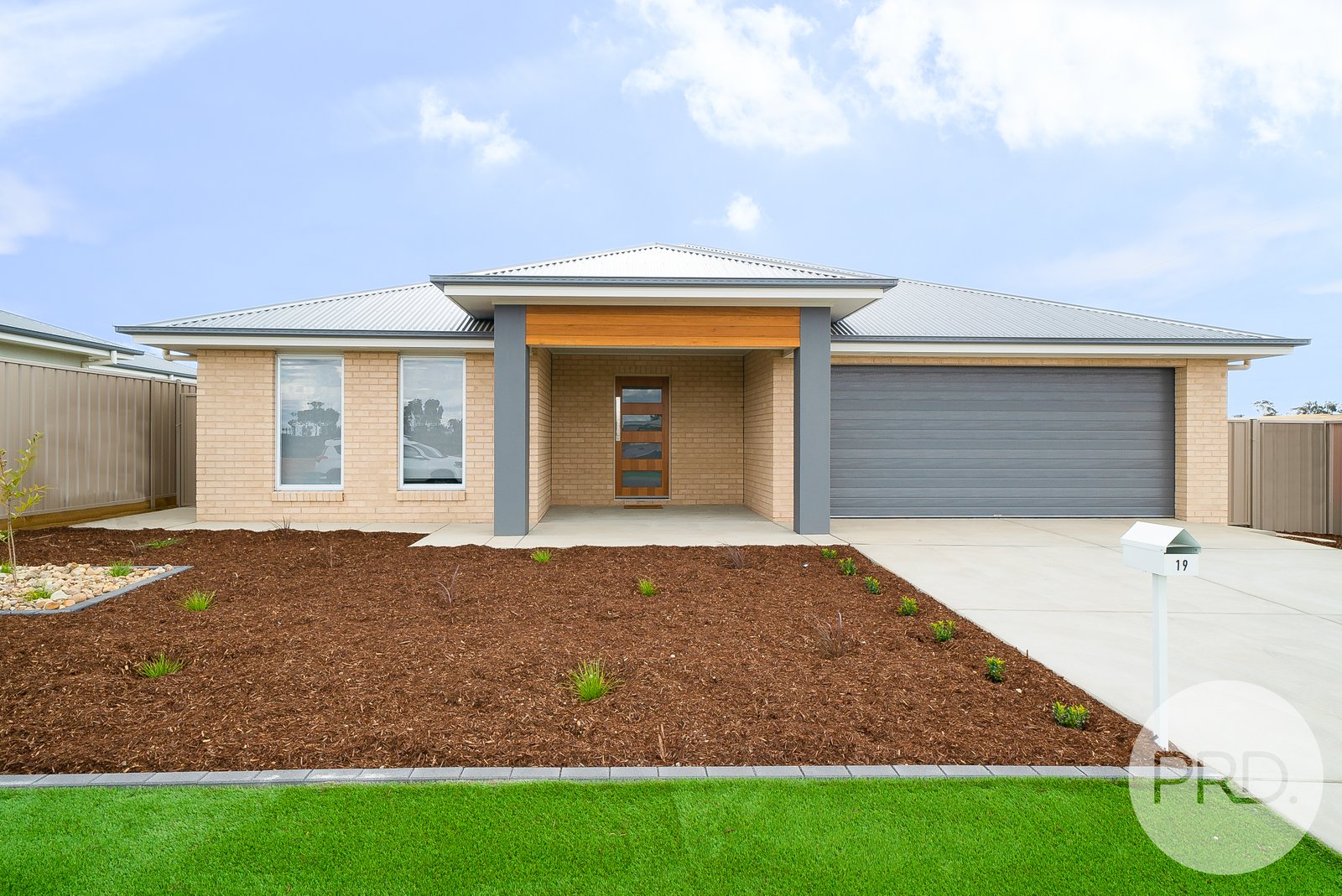 19 Thane Court LLOYD 1