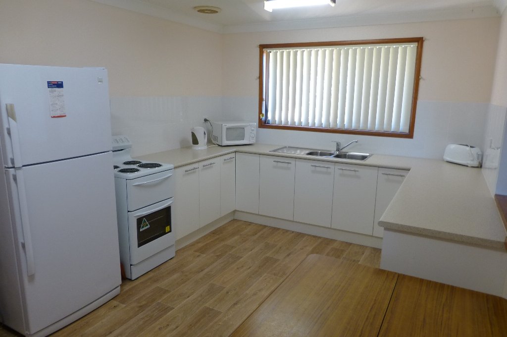 19 The Parade NORTH HAVEN 4