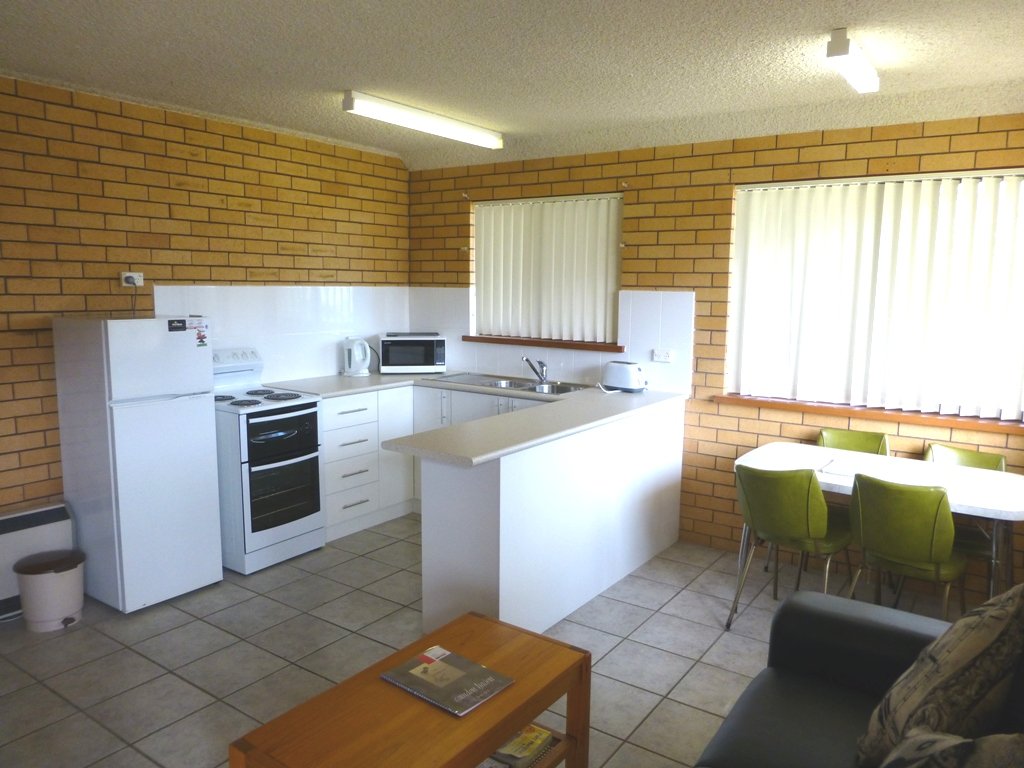 19 The Parade NORTH HAVEN 8