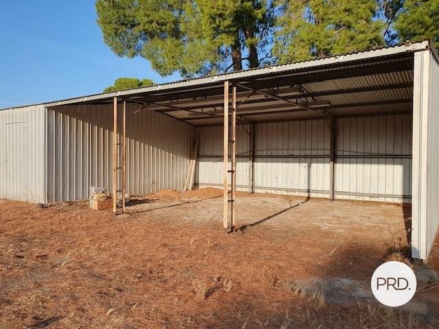 19 Thorne Street OUYEN 12