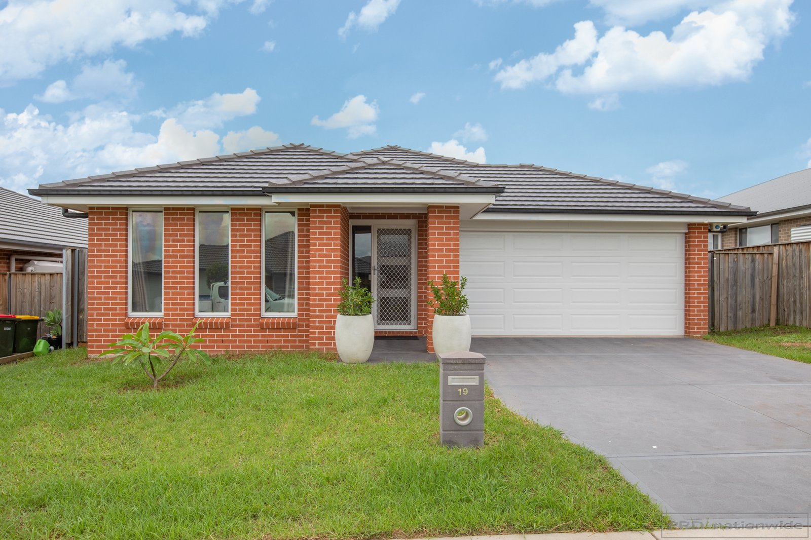 19 Threadtail Street CHISHOLM 1