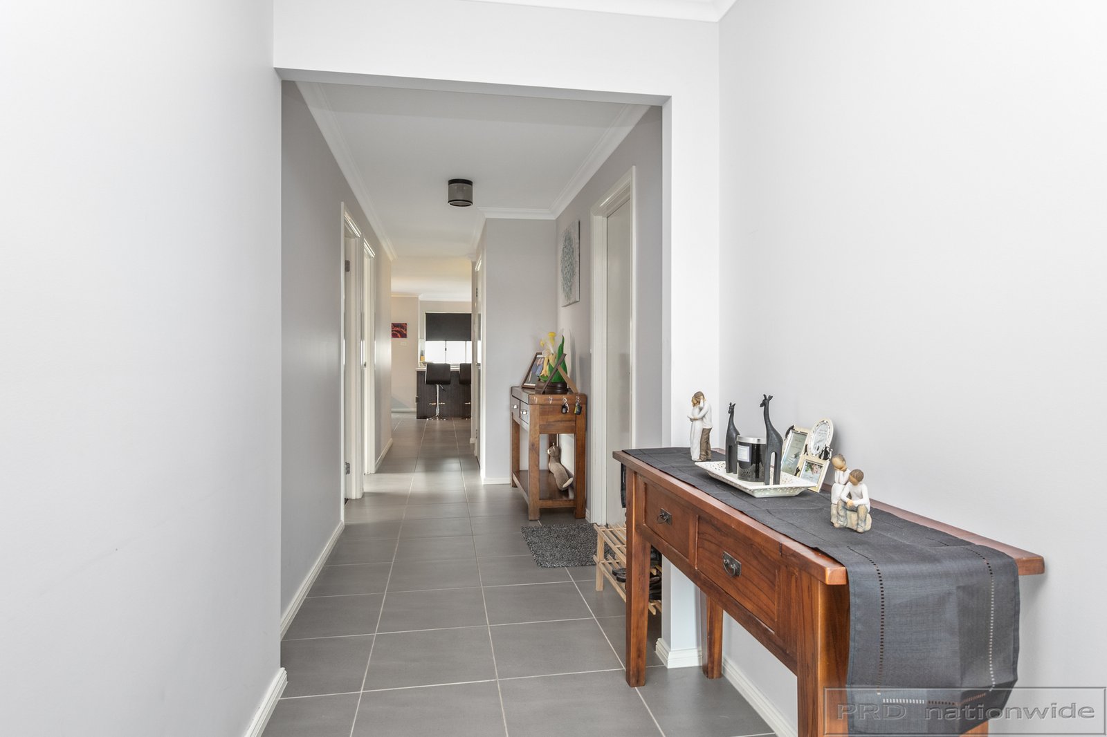 19 Threadtail Street CHISHOLM 2