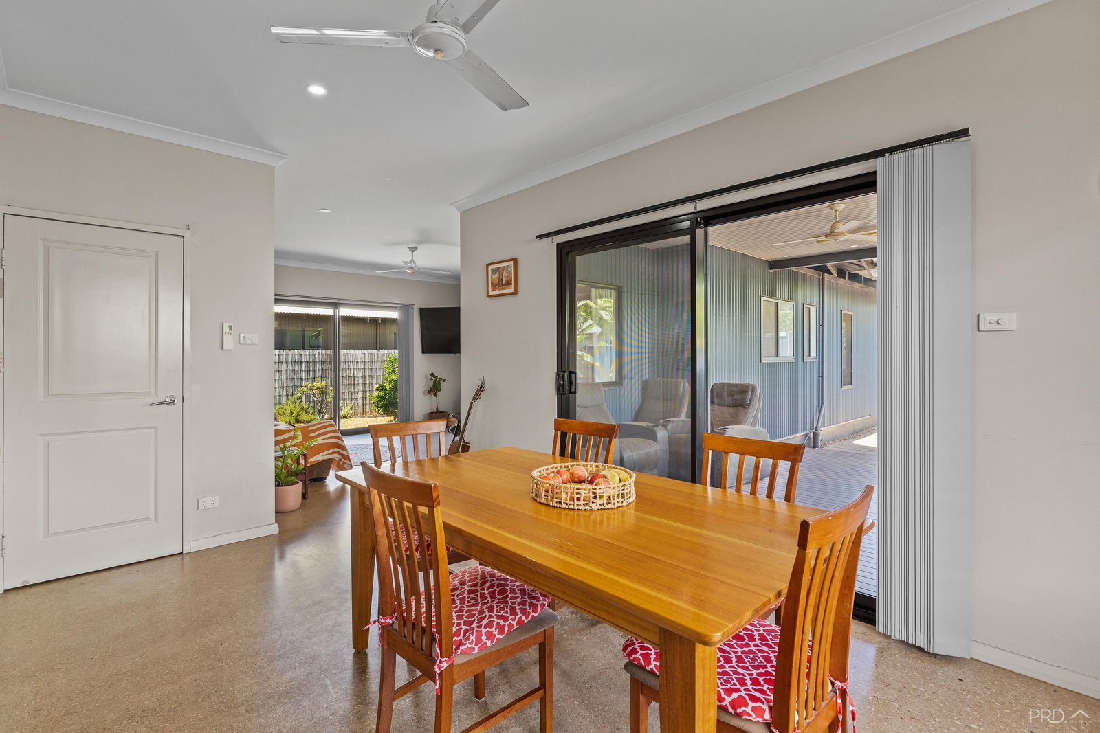 19 Tomarito Crescent BILINGURR 15