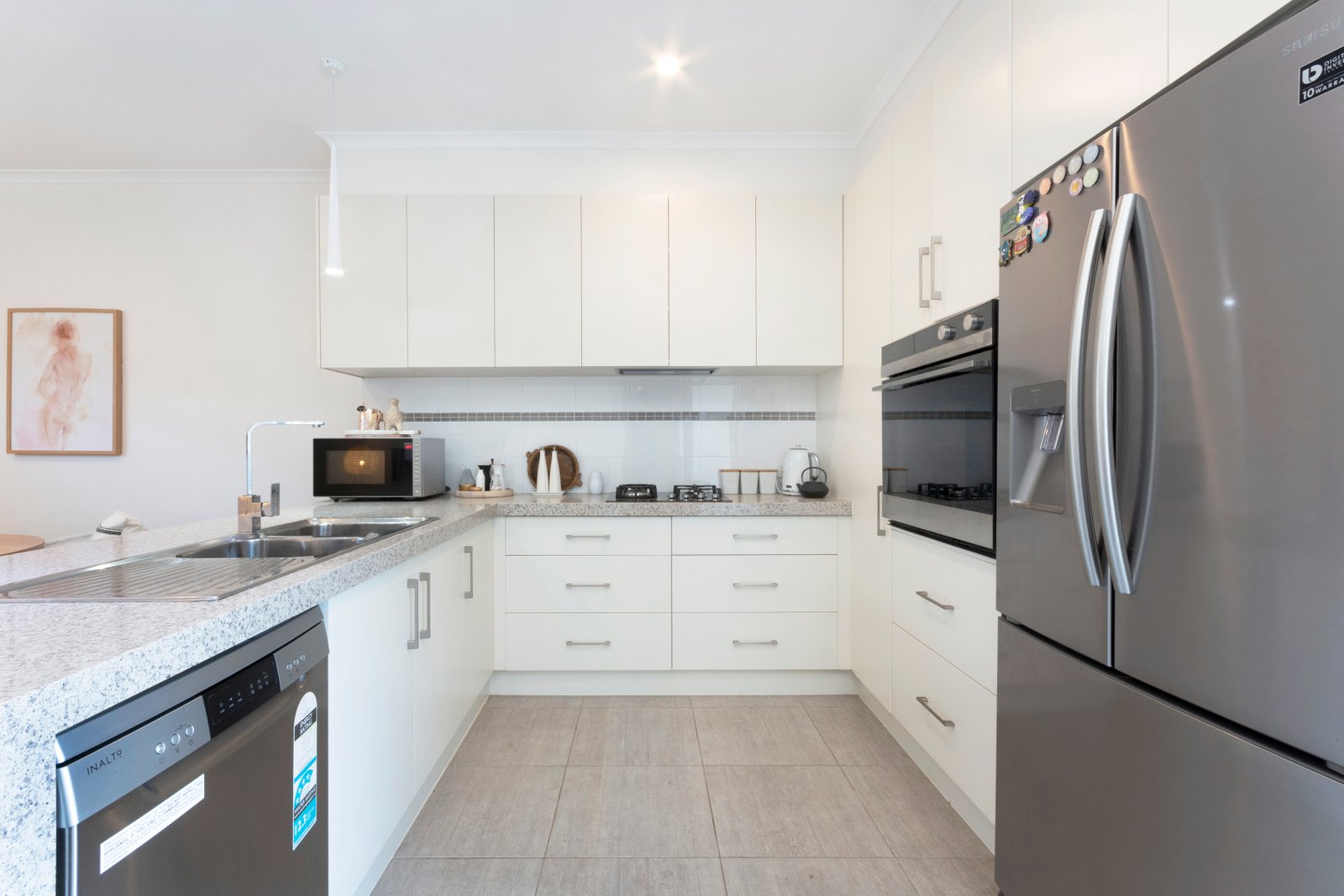 Gallery: 1/9 Toyne Avenue