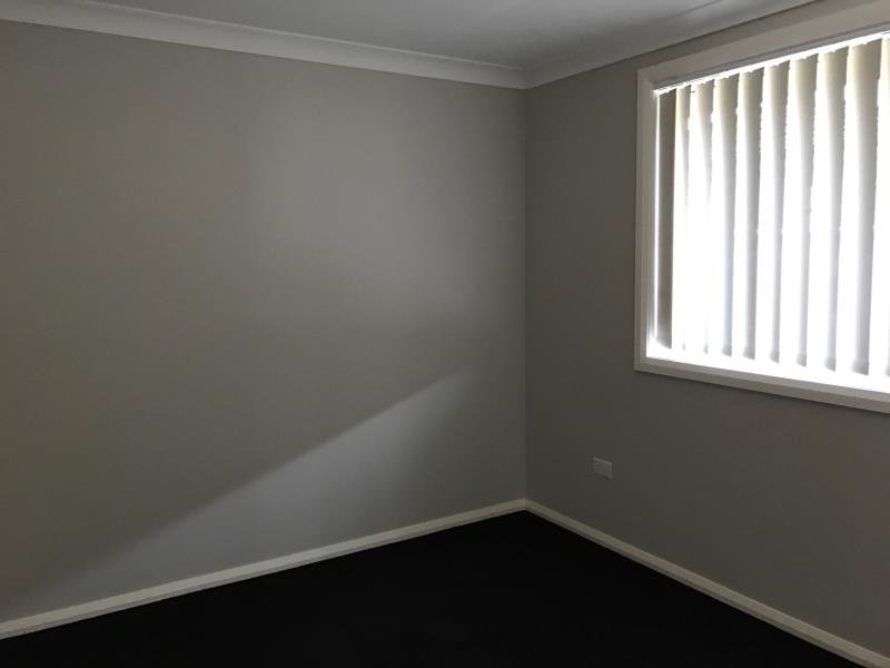 19 Tulipwood Crescent TAMWORTH 5
