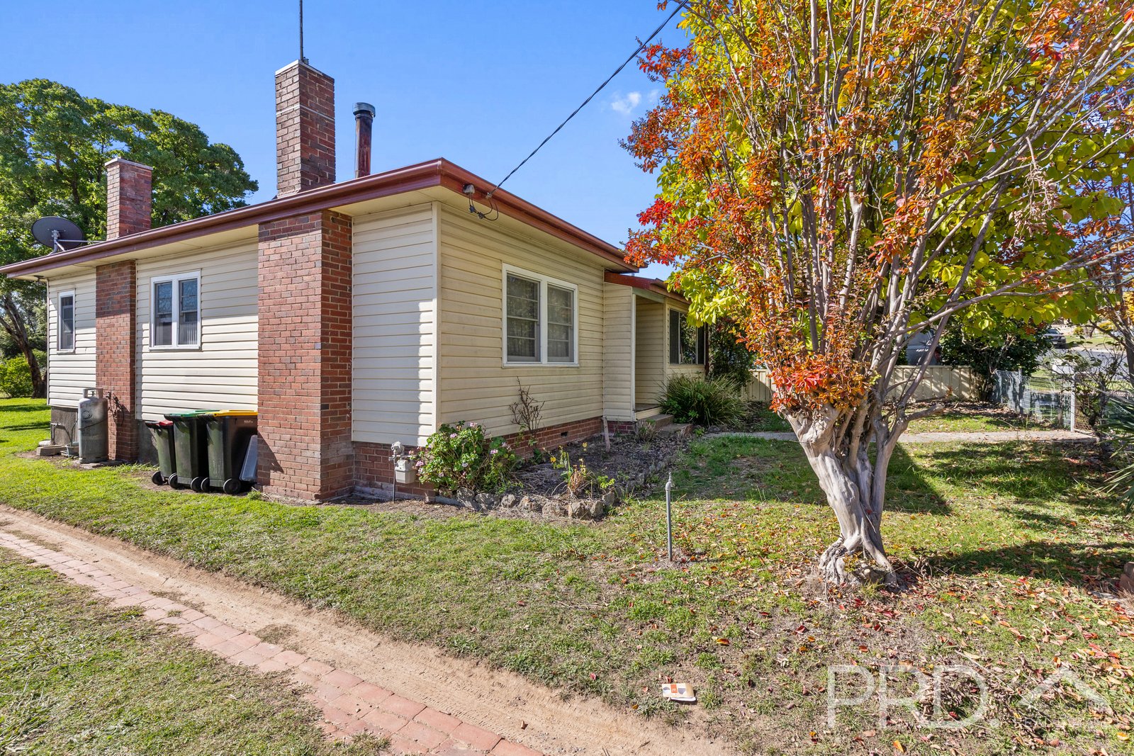 19 Tumut Street TUMUT 2