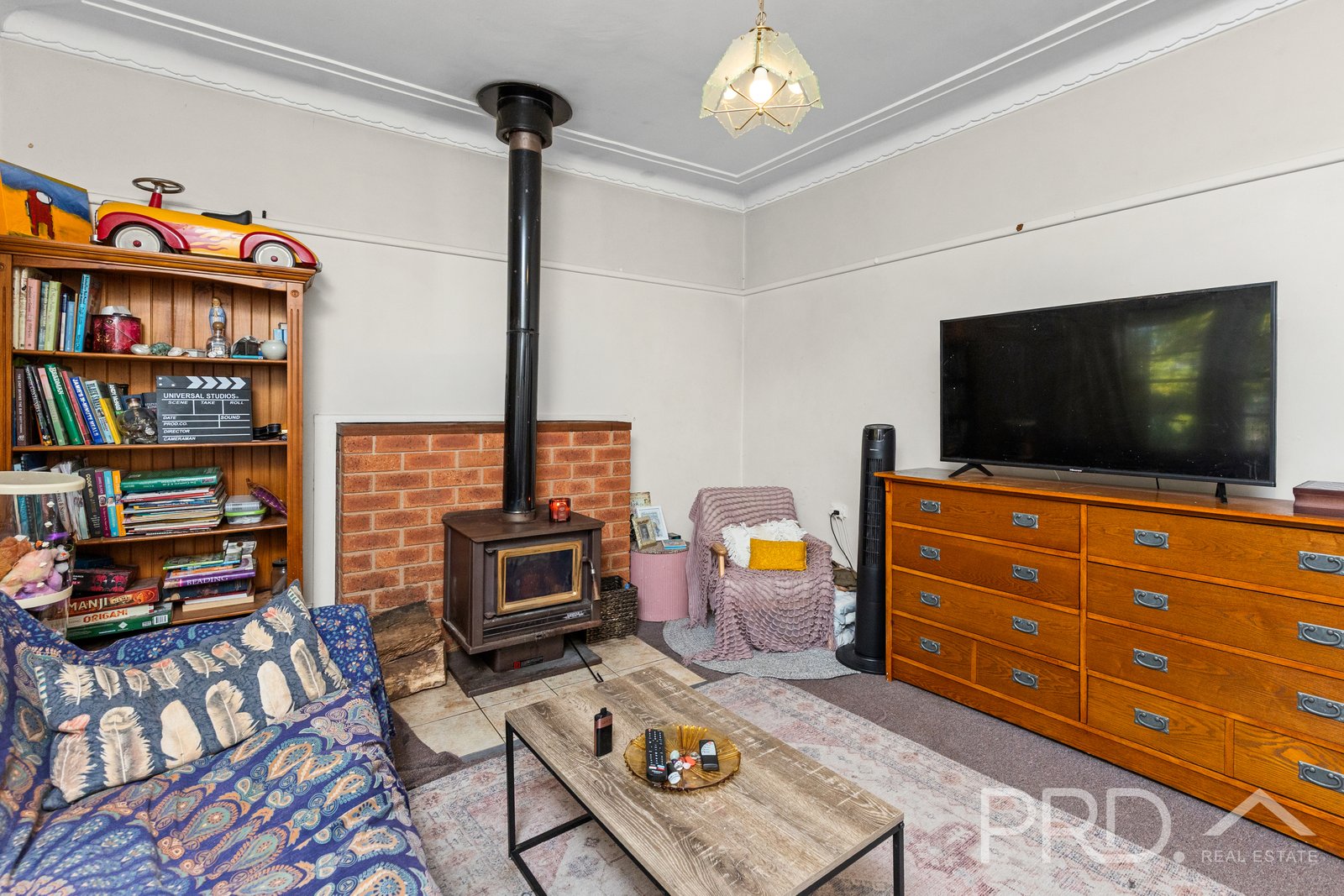 19 Tumut Street TUMUT 11