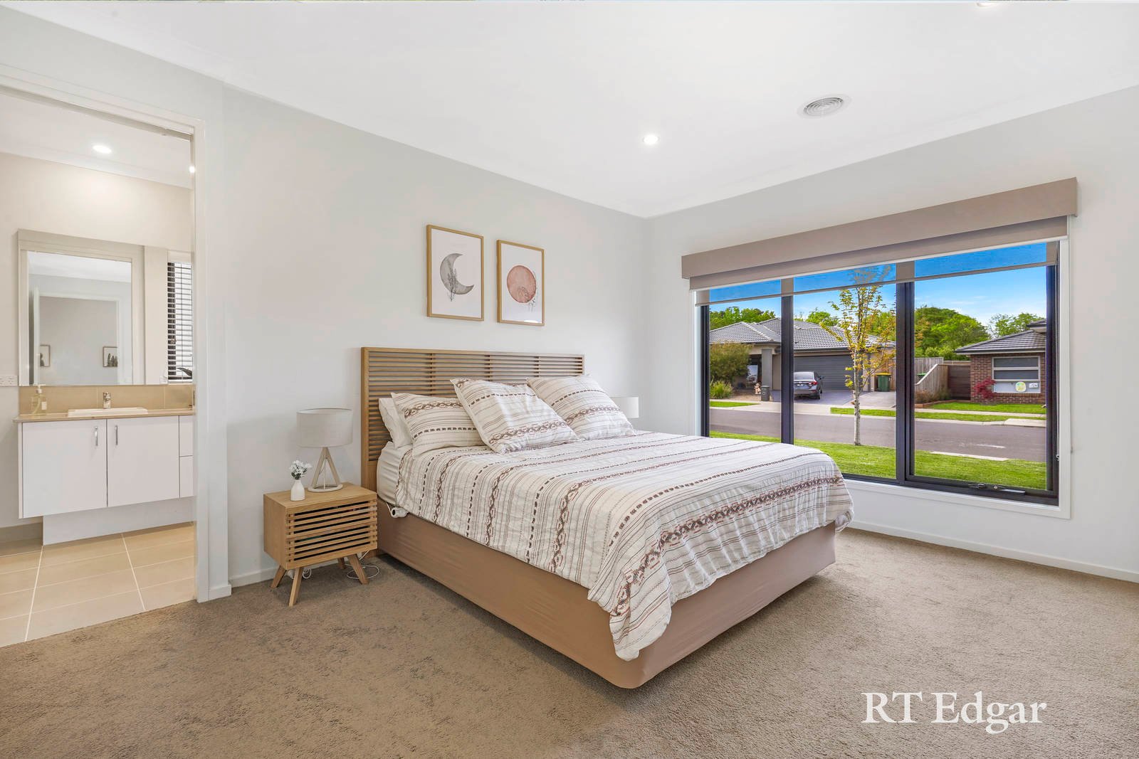 Real Estate and Property in 19 Vancleve Crescent, Gisborne, VIC