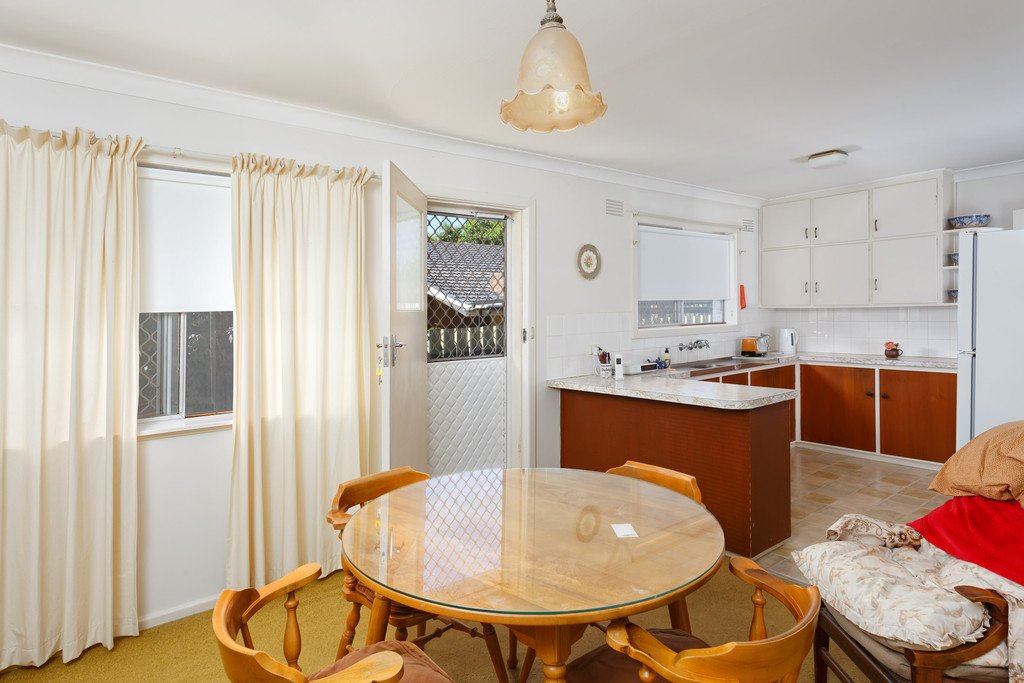 19 Vasey Street ASHMONT 4