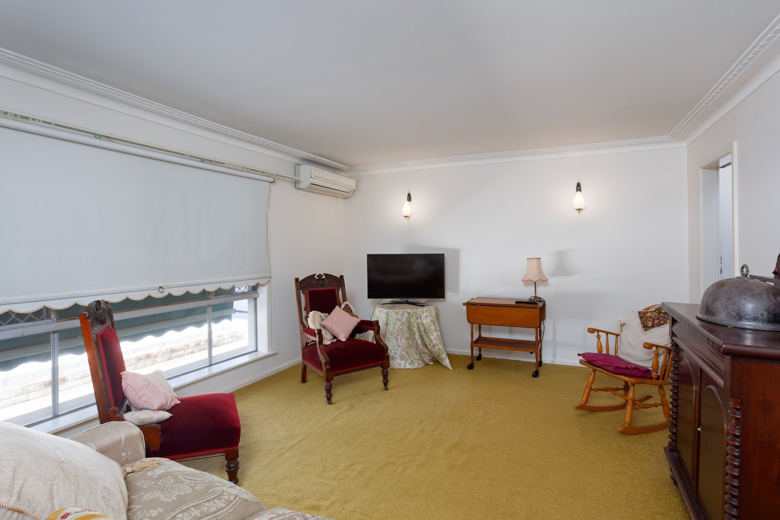 19 Vasey Street ASHMONT 3
