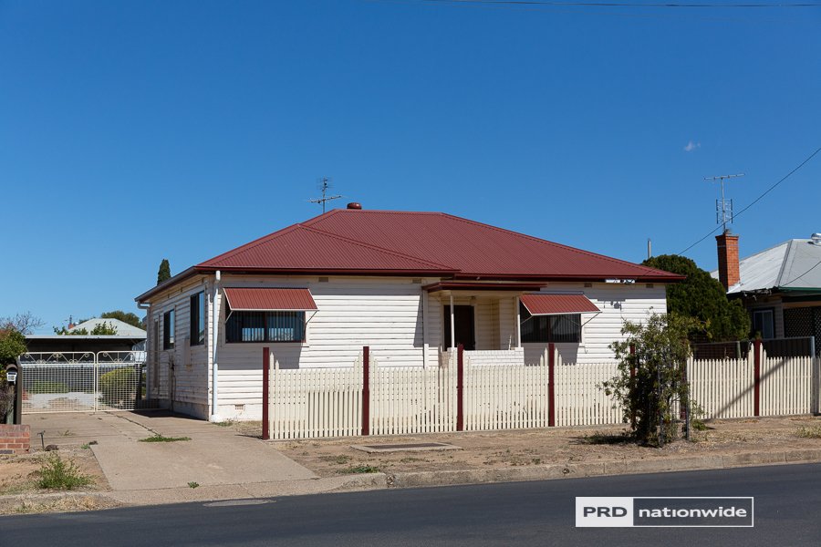 19 Vera Street TAMWORTH 2