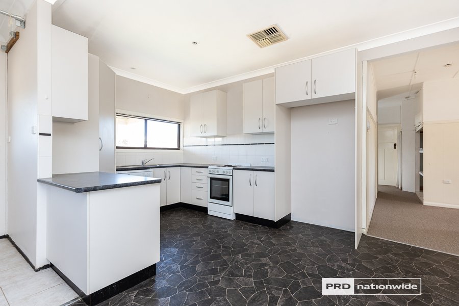 19 Vera Street TAMWORTH 3