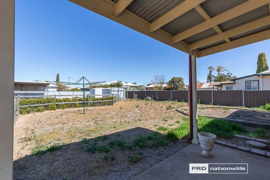 19 Vera Street TAMWORTH 11