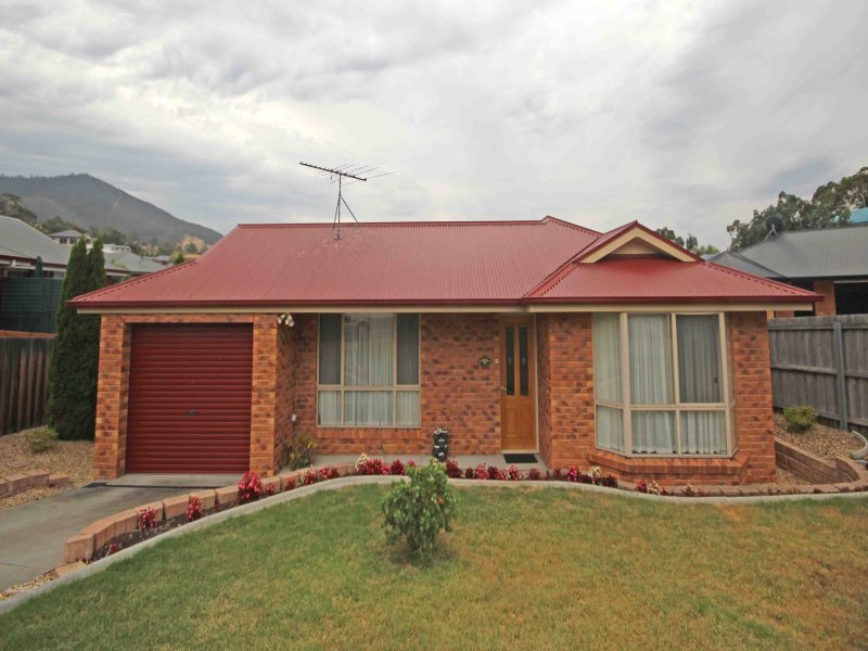 19 Virgilians Drive AUSTINS FERRY 1