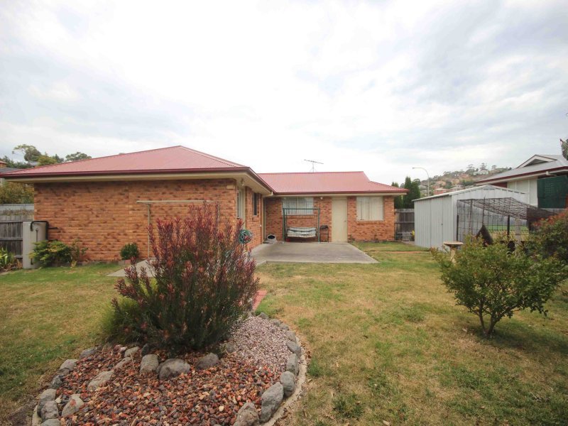 19 Virgilians Drive AUSTINS FERRY 12