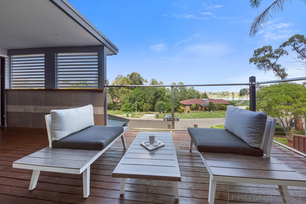 19 Vista Parade EAST MAITLAND 4