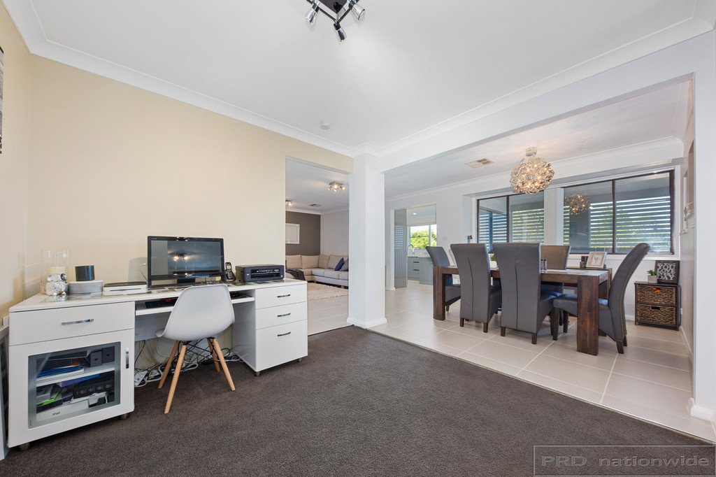 19 Vista Parade EAST MAITLAND 6