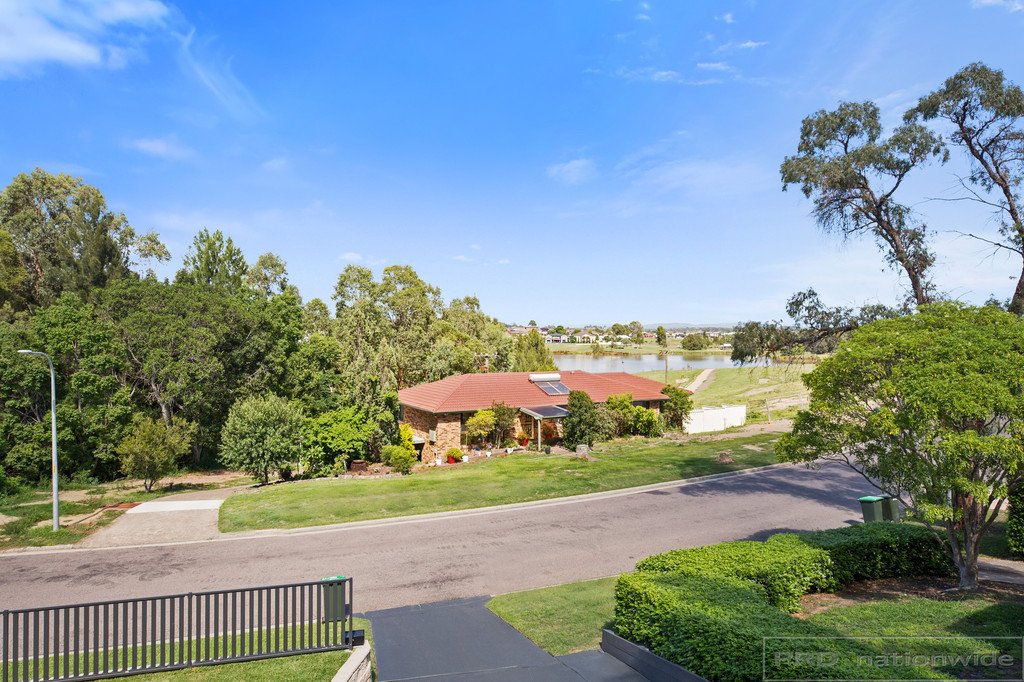 19 Vista Parade EAST MAITLAND 11