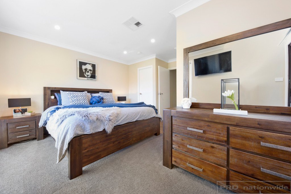 19 Vista Parade EAST MAITLAND 13