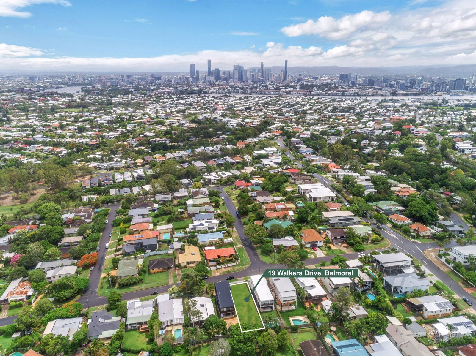 19 Walkers Drive, BALMORAL QLD 4171