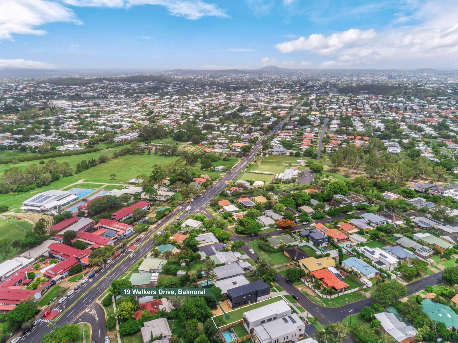 19 Walkers Drive, BALMORAL QLD 4171