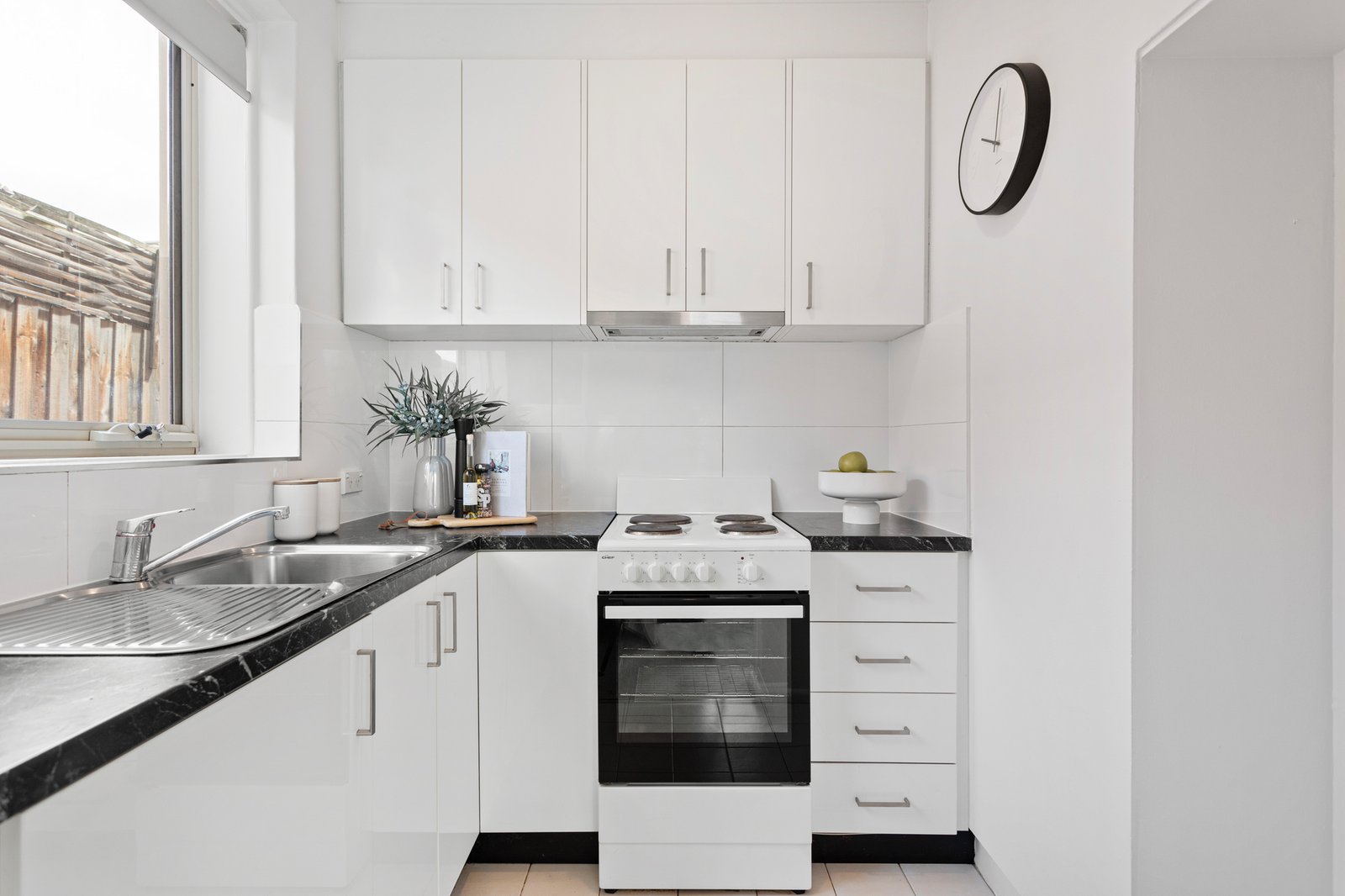 Real Estate and Property in 1/9 Waratah Avenue, Glen Huntly, VIC