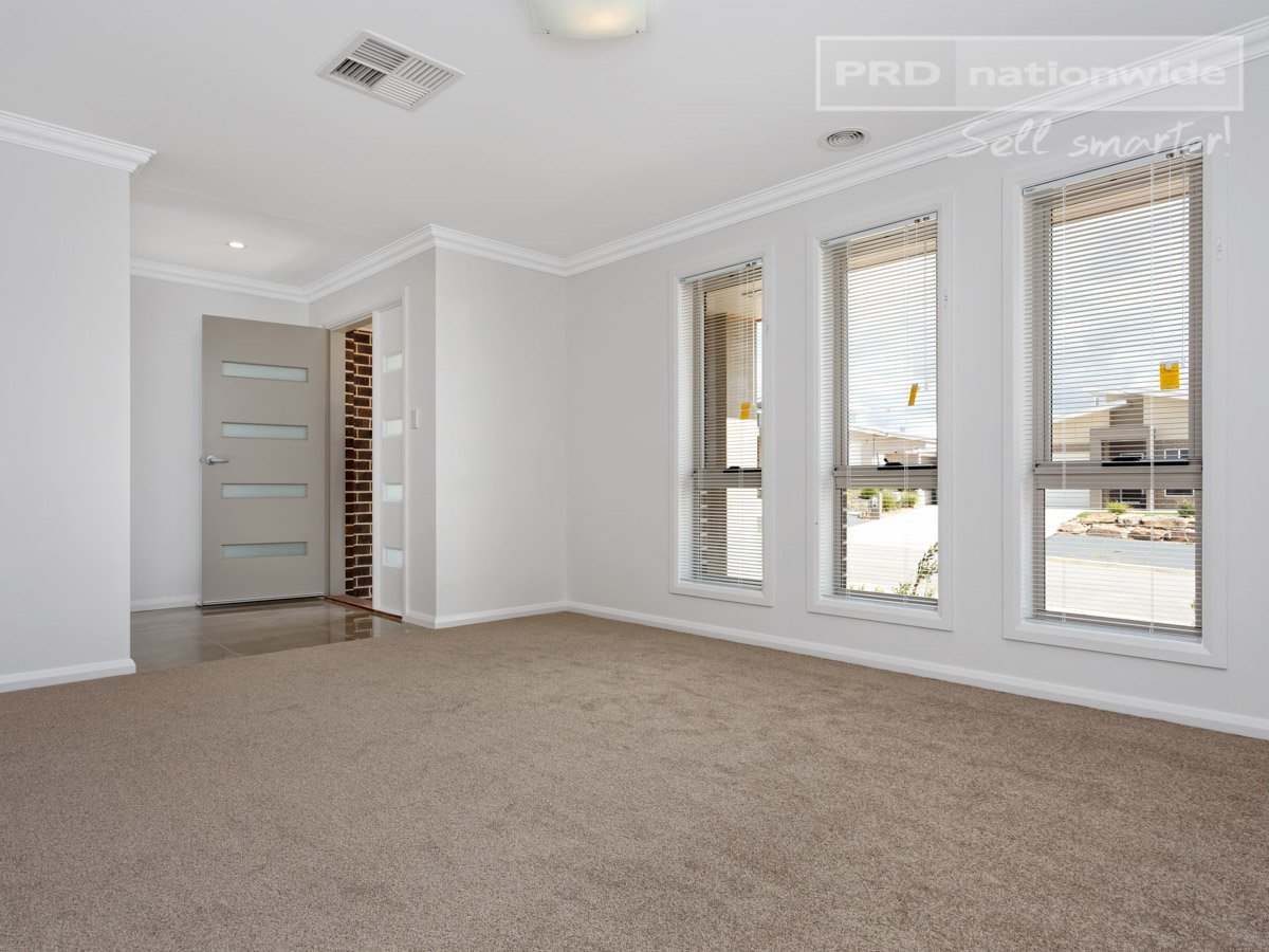 19 Watson Boulevard LLOYD 3