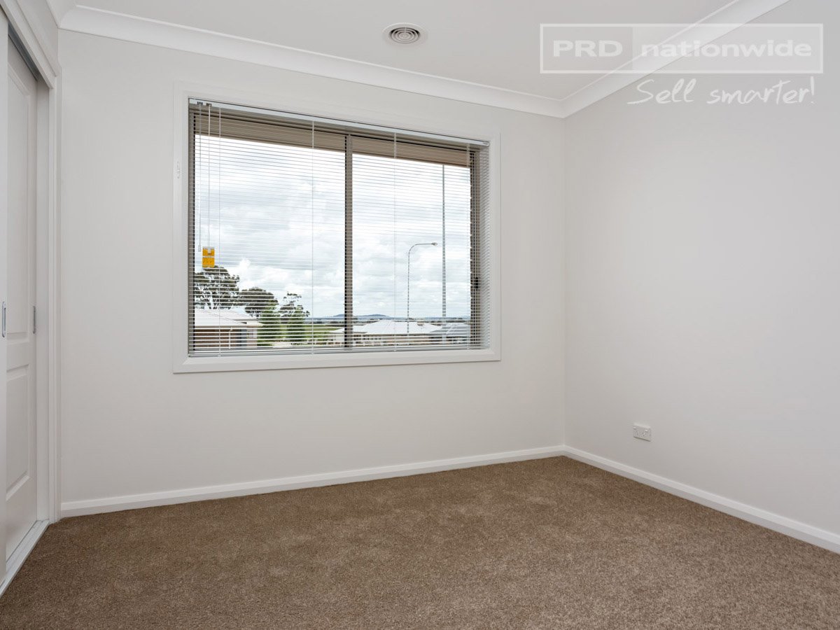 19 Watson Boulevard LLOYD 8