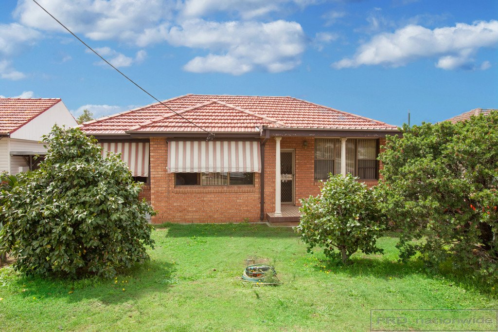 19 Weblands Street RUTHERFORD 1