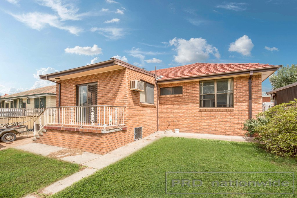 19 Weblands Street RUTHERFORD 11