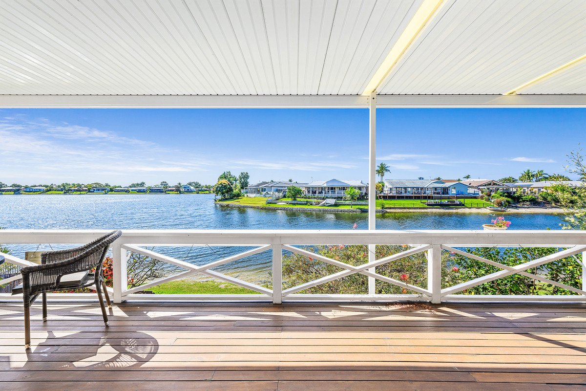 19 Wedgebill Parade BURLEIGH WATERS 1