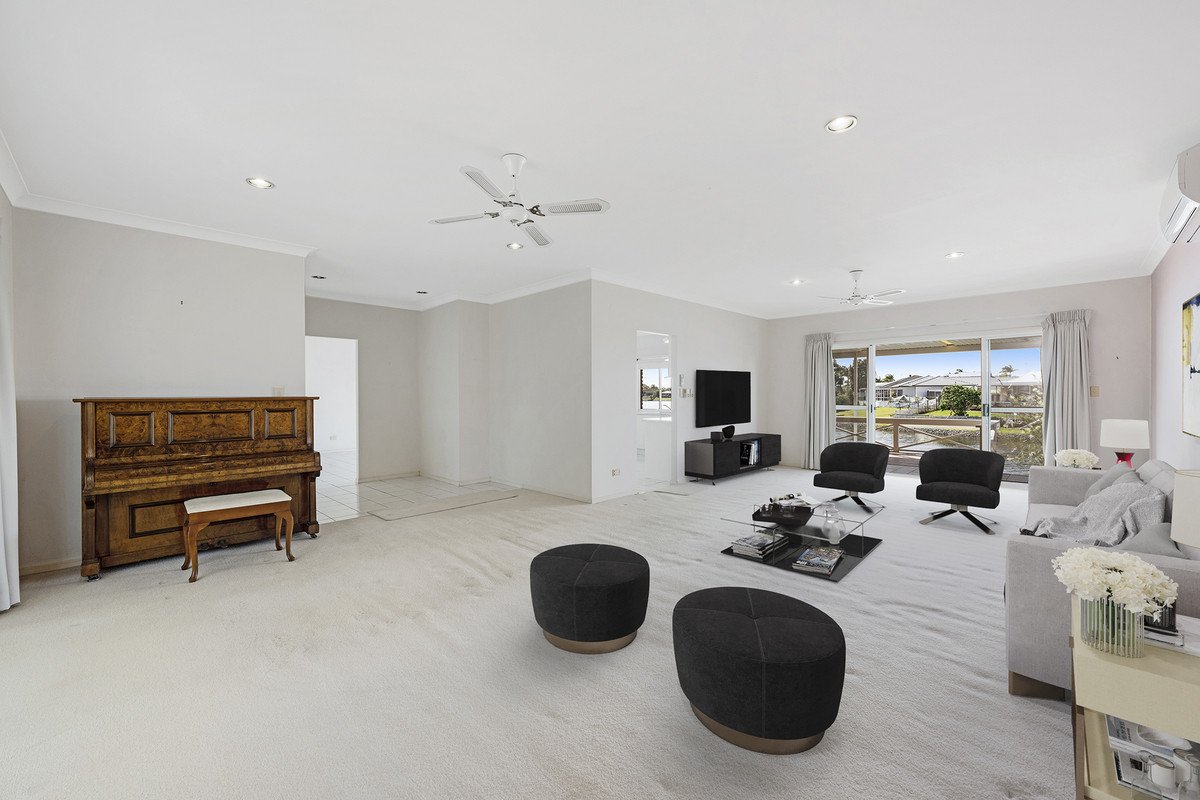 19 Wedgebill Parade BURLEIGH WATERS 7
