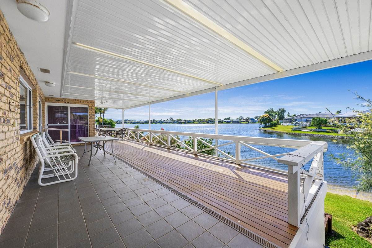 19 Wedgebill Parade BURLEIGH WATERS 14