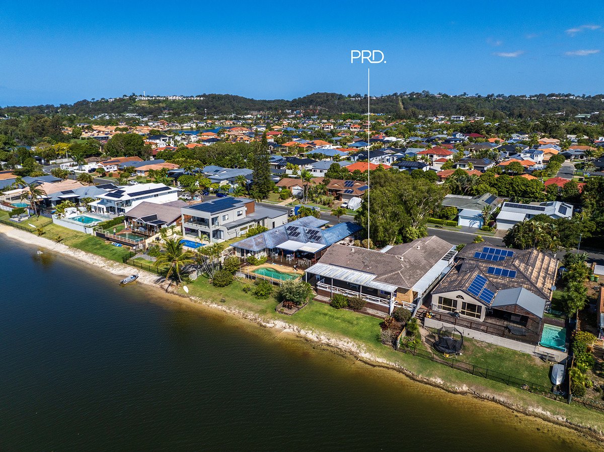 19 Wedgebill Parade BURLEIGH WATERS 17