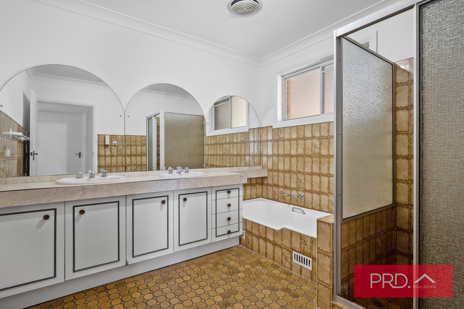 19 Westchester Avenue CASULA 9