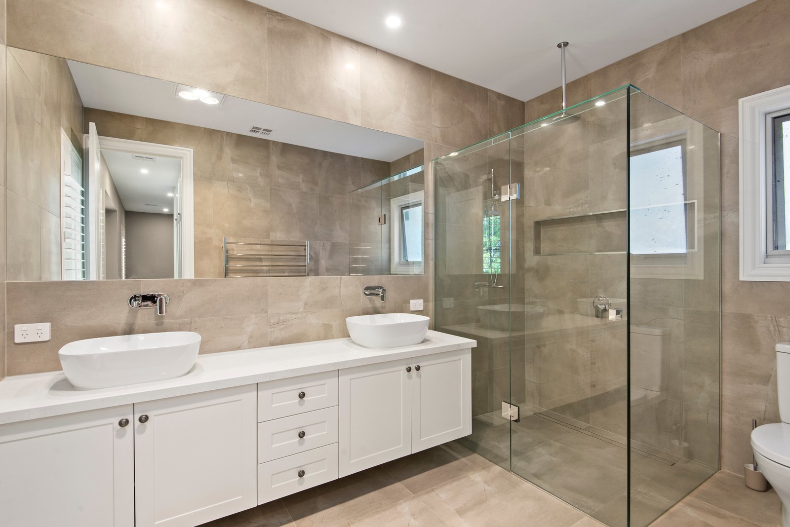 1/9 Willcyrus Street, Surrey Hills, Vic