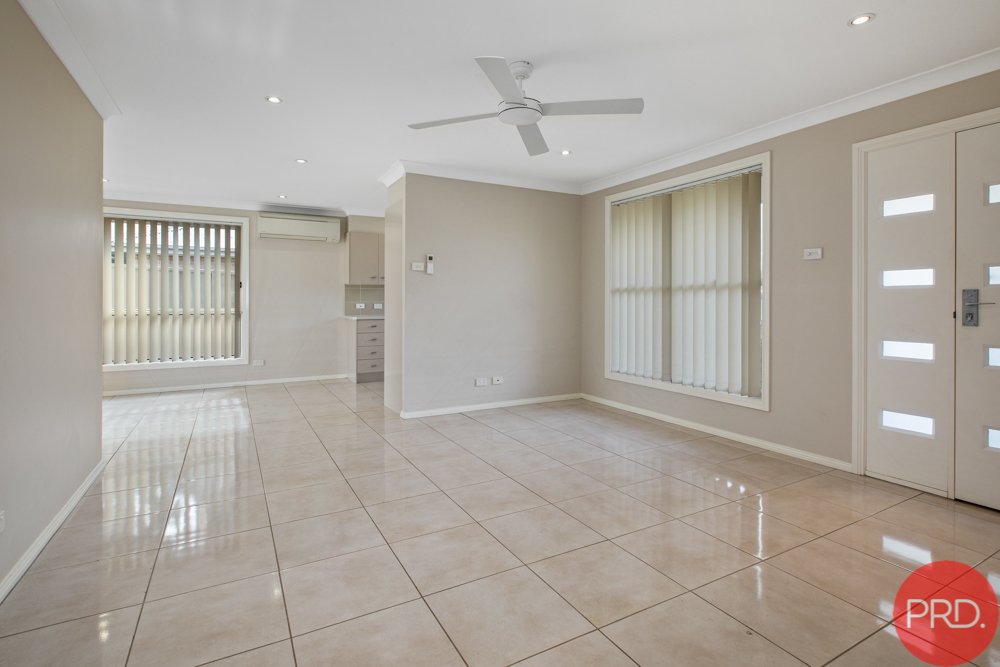 1/9 Windermere Road LOCHINVAR 3