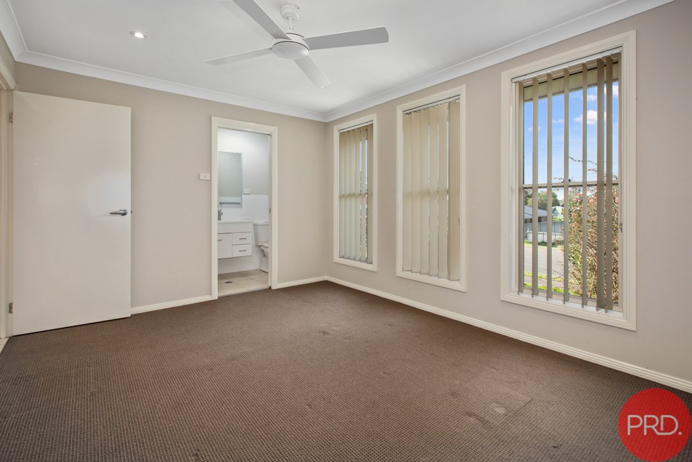 1/9 Windermere Road LOCHINVAR 4