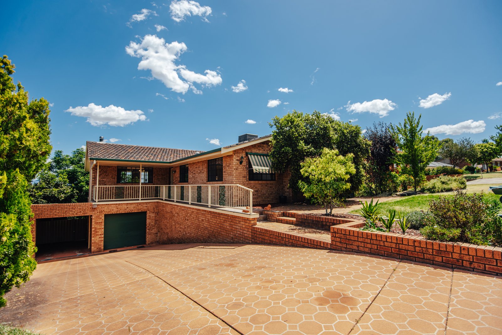 19 Woodbry Crescent TAMWORTH 1