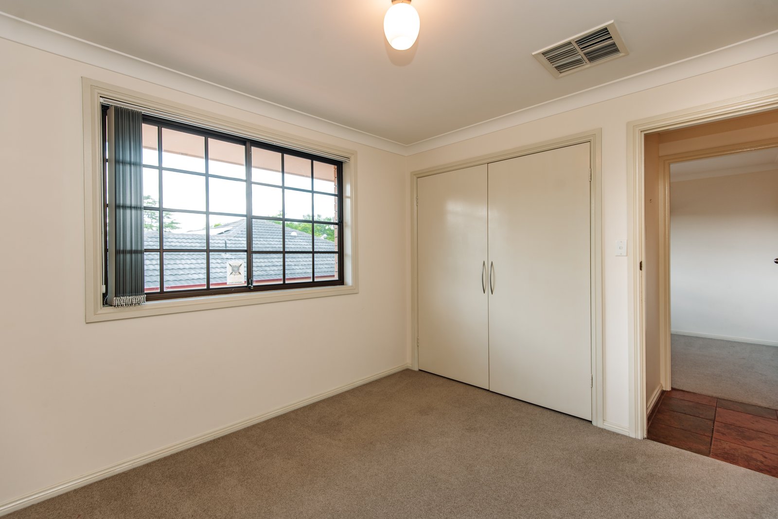 19 Woodbry Crescent TAMWORTH 21