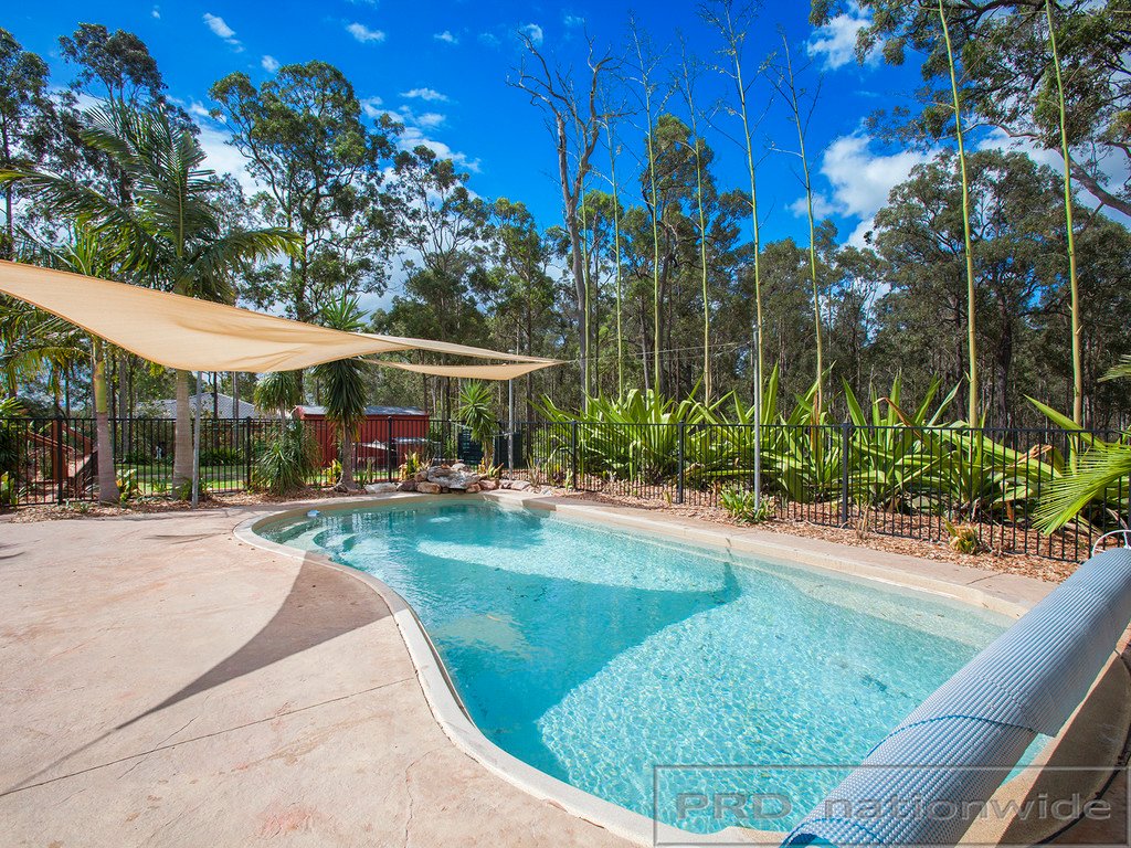 19 Woodlands Drive THORNTON 6