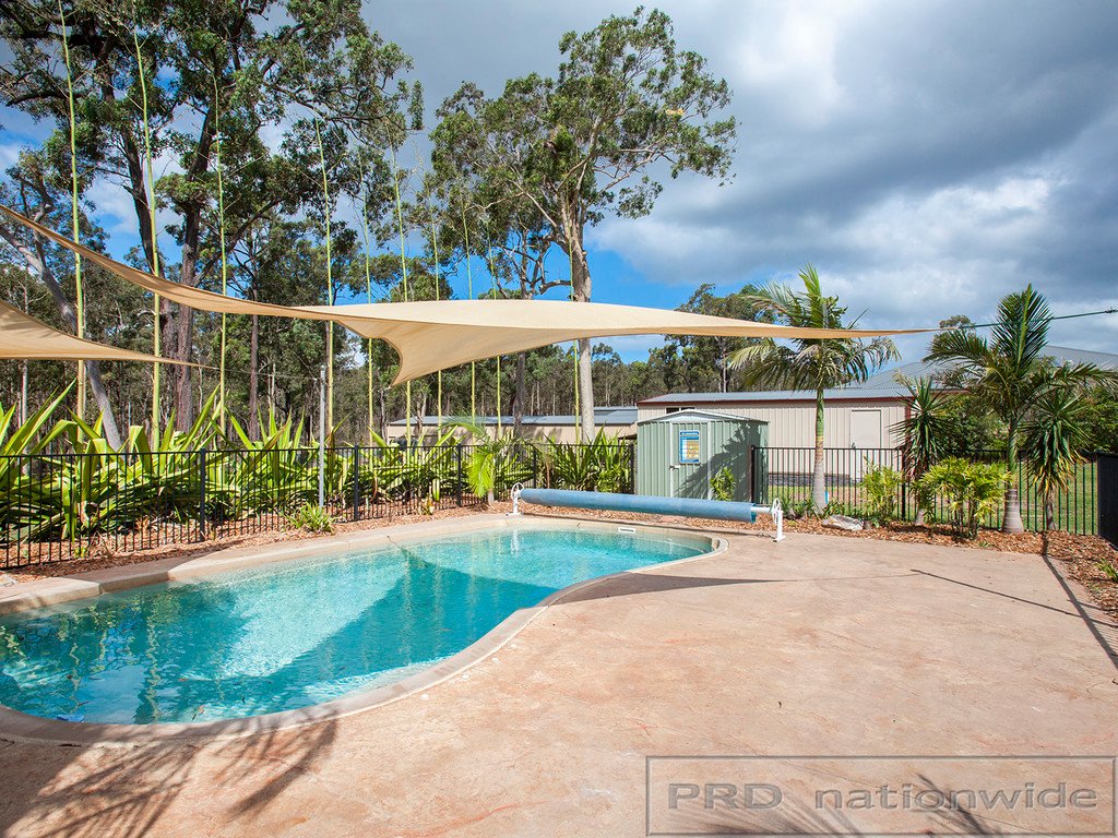 19 Woodlands Drive THORNTON 7