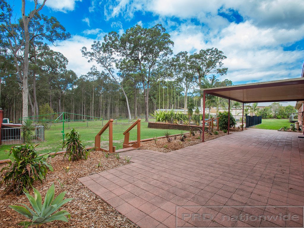 19 Woodlands Drive THORNTON 9