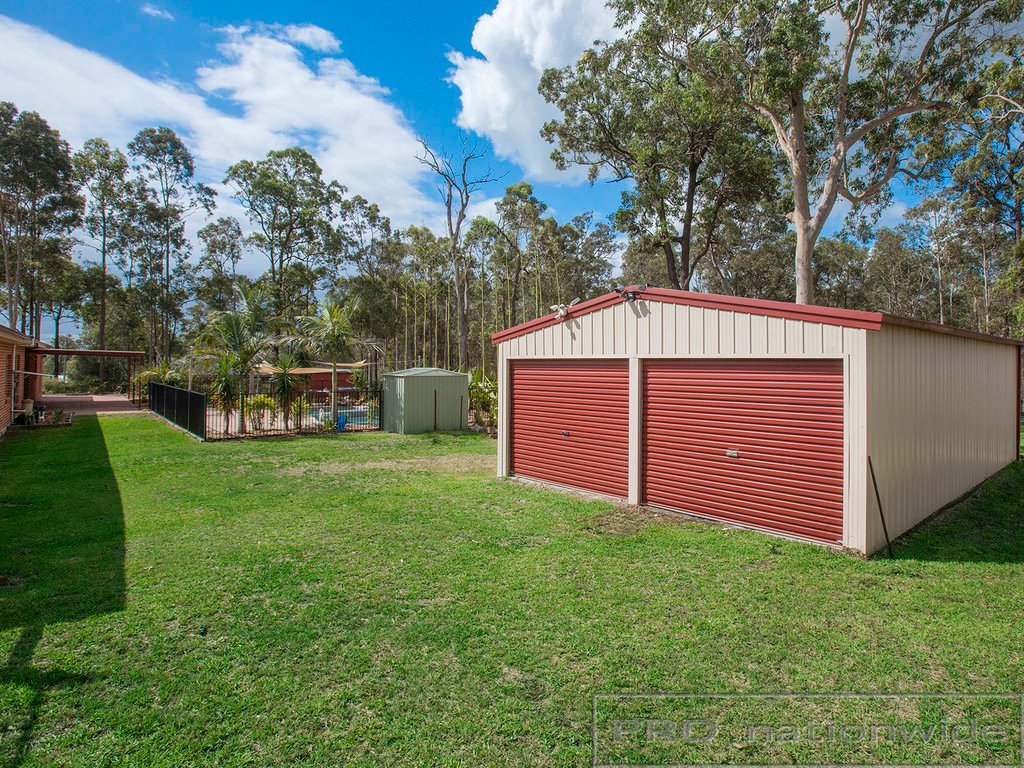 19 Woodlands Drive THORNTON 12